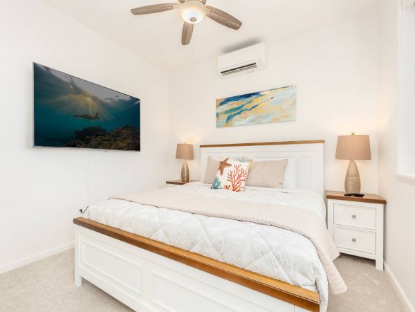 Beautiful Vacation Home in Makaha Ocean Views