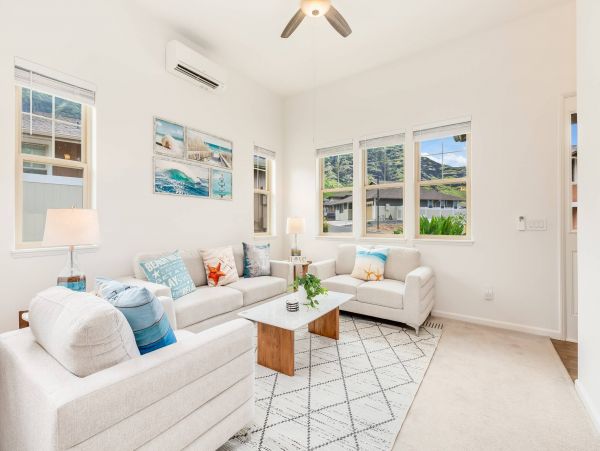 Beautiful Vacation Home in Makaha Ocean Views