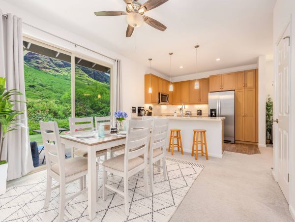 Beautiful Vacation Home in Makaha Ocean Views