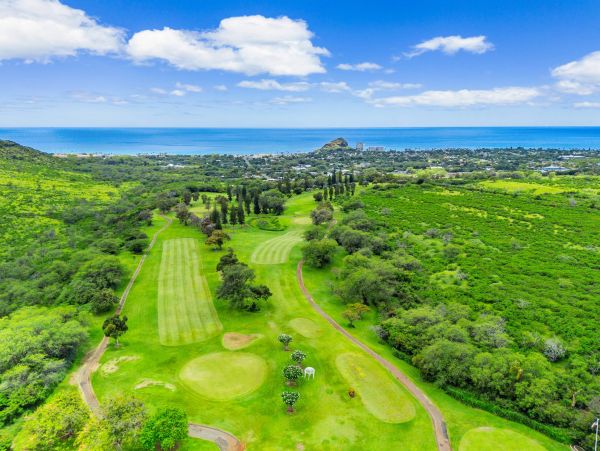 Beautiful Vacation Home in Makaha Ocean Views
