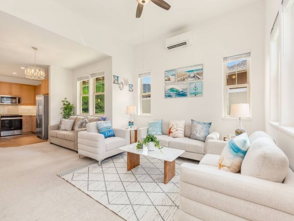 Beautiful Vacation Home in Makaha Ocean Views