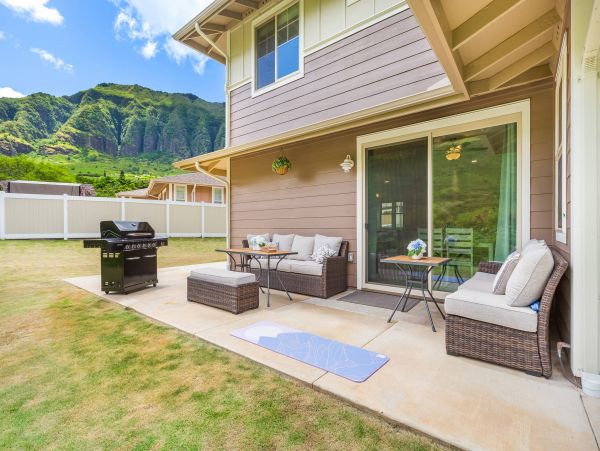 Beautiful Vacation Home in Makaha Ocean Views