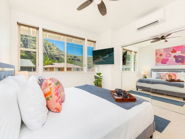 Waianae Vacation Rental with Pool & Near Makaha Beach