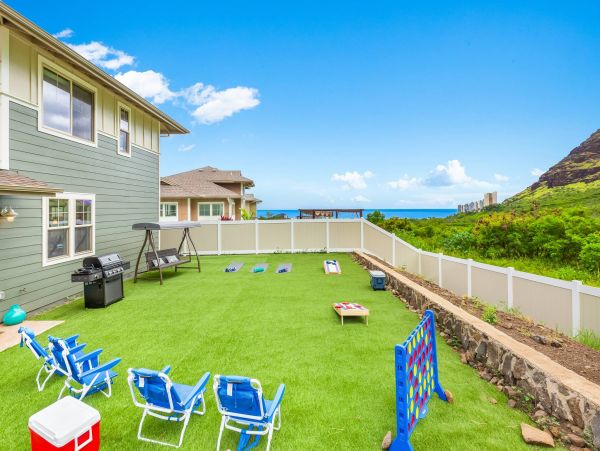 Waianae Vacation Rental with Pool & Near Makaha Beach
