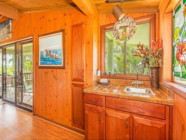 North Shore Ocean & Mountain View 3 Bedroom Vacation Rental