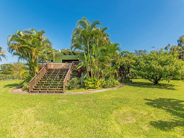 North Shore Ocean & Mountain View 3 Bedroom Vacation Rental