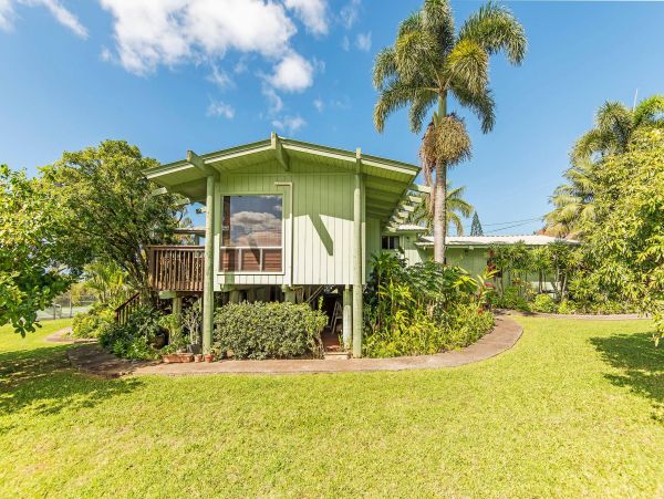North Shore Ocean & Mountain View 3 Bedroom Vacation Rental