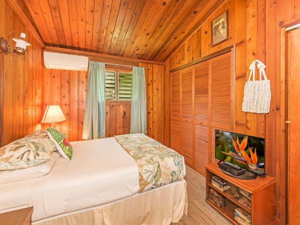 North Shore Ocean & Mountain View 3 Bedroom Vacation Rental