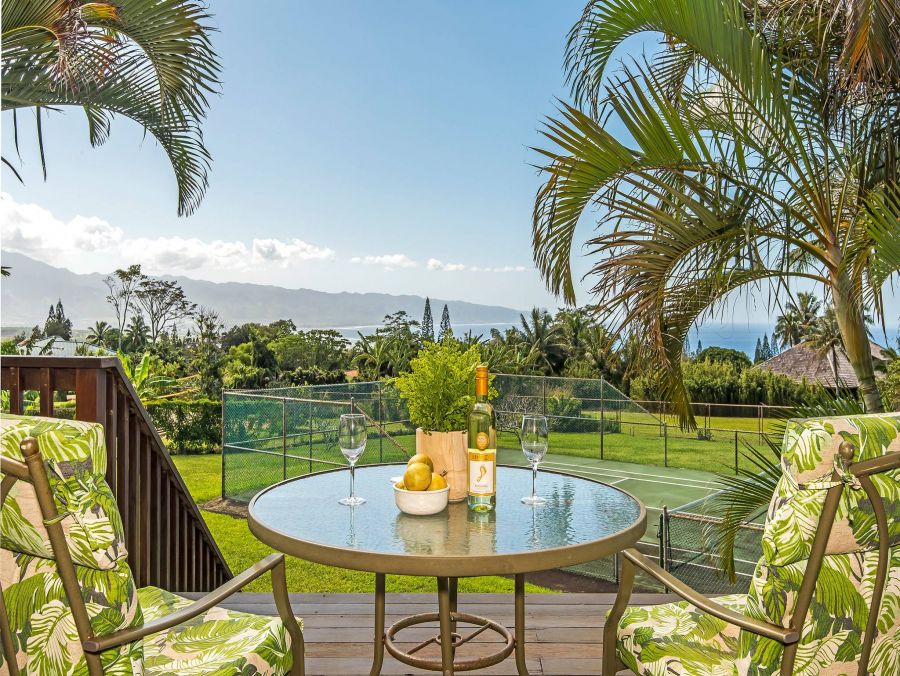 North Shore Ocean & Mountain View 3 Bedroom Vacation Rental