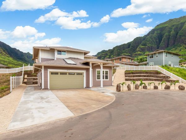 Oahu Four Bedroom Vacation Rental Home