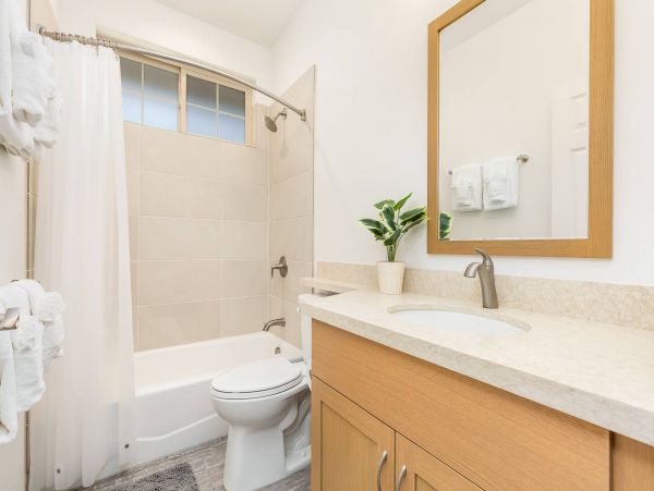 Oahu Four Bedroom Vacation Rental Home
