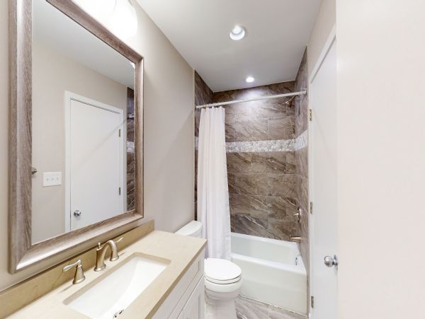 Hilton Head Vacation Rental: Modern 4BR Villa with Pool Access