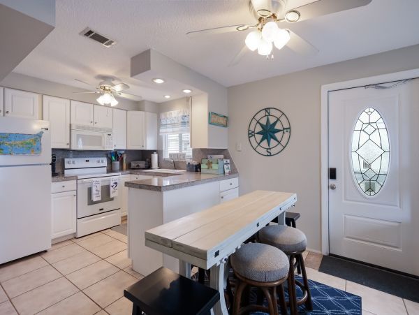 Beachside Two Bedroom Triplex Vacation Rental in Holmes Beach