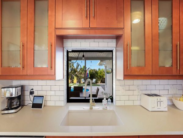 Luxurious Bradenton Home: Pool, Putting Green, Near Beach