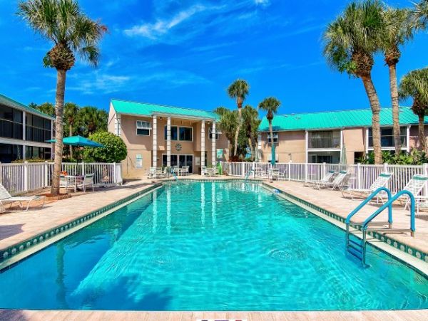 One Bedroom Walk to Beach Vacation Rental in Siesta Key