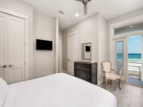 Beachfront Seven Bedroom Vacation Home in Destin