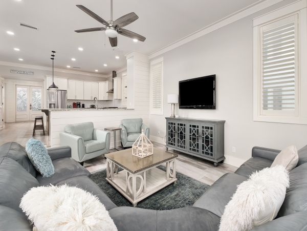 Beachfront Seven Bedroom Vacation Home in Destin