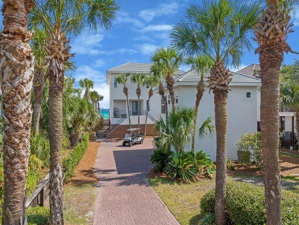 Beachfront Seven Bedroom Vacation Home in Destin