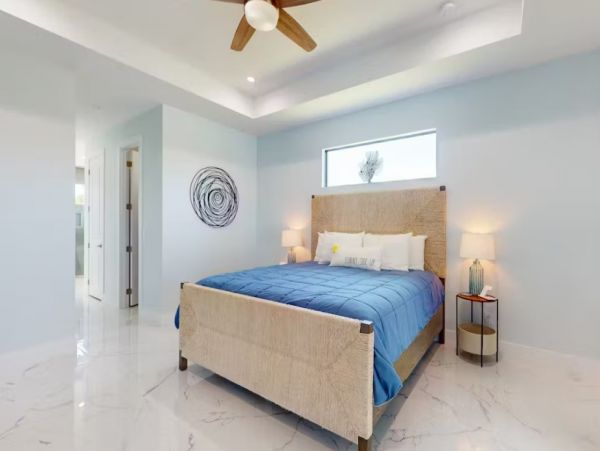 Cape Coral Luxury Four Bedroom Rental with Caged Pool