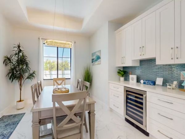 Cape Coral Luxury Four Bedroom Rental with Caged Pool