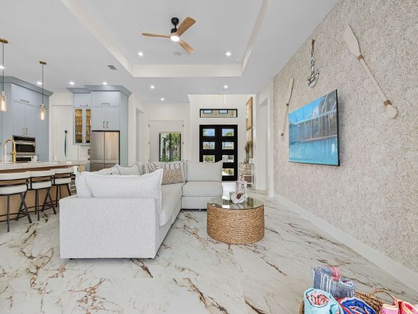 Relax in Paradise 4 Bedroom Pool Home