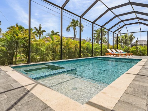 Relax in Paradise 4 Bedroom Pool Home