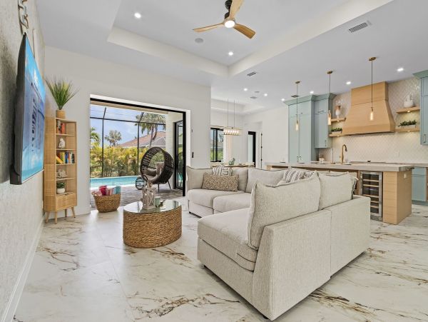 Relax in Paradise 4 Bedroom Pool Home