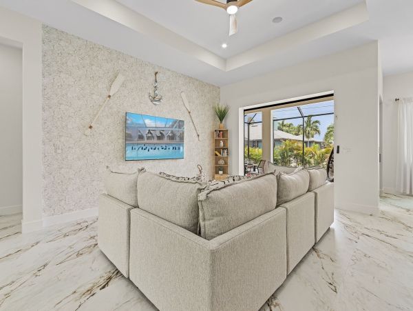Relax in Paradise 4 Bedroom Pool Home