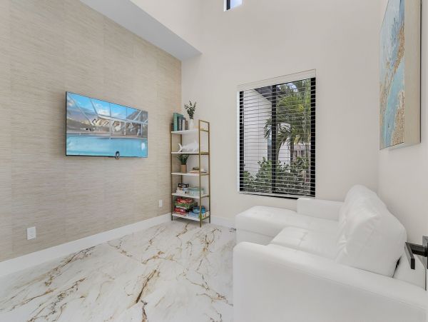 Relax in Paradise 4 Bedroom Pool Home