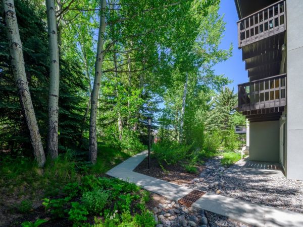 Teton Village Three Bedroom Townhome for a Fun Ski Vacations