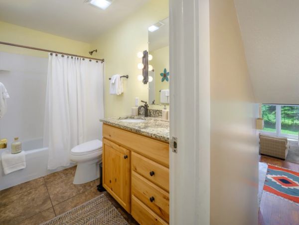 Teton Village Three Bedroom Townhome for a Fun Ski Vacations