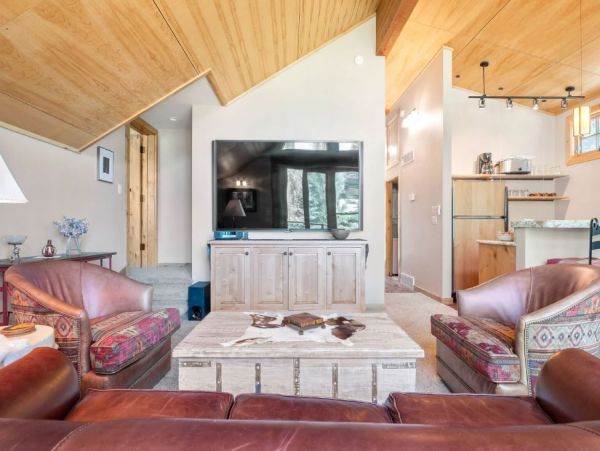 Cozy Stay Near Teton Village