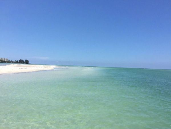 Siesta Key Four Bedroom Walk to Beach Vacation Rental