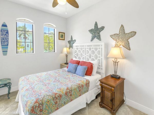 Siesta Key Four Bedroom Walk to Beach Vacation Rental