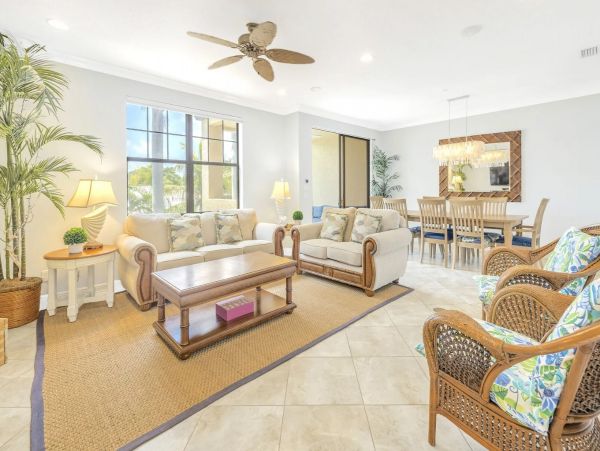 Siesta Key Four Bedroom Walk to Beach Vacation Rental