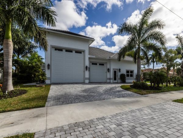 Marco Island Canal Front Three Bedroom Luxury Vacation Home