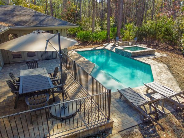 Three Bedroom Luxury Vacation Home with Private Pool in Hilton Head