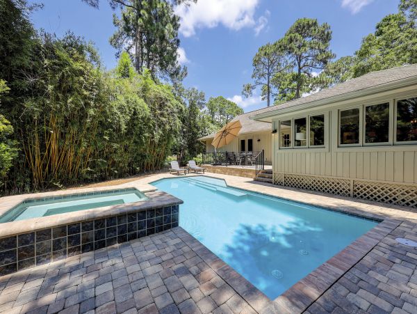 Three Bedroom Luxury Vacation Home with Private Pool in Hilton Head