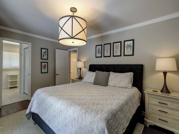 Three Bedroom Luxury Vacation Home with Private Pool in Hilton Head