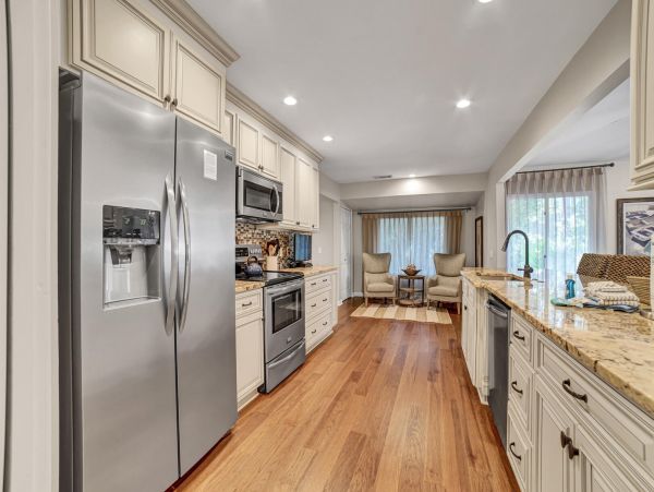 Three Bedroom Luxury Vacation Home with Private Pool in Hilton Head