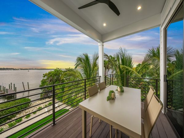 Great Escape Bradenton Beach Pool Home