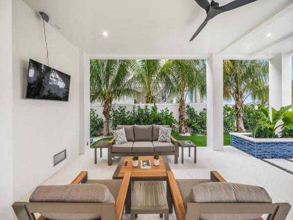 Great Escape Bradenton Beach Pool Home