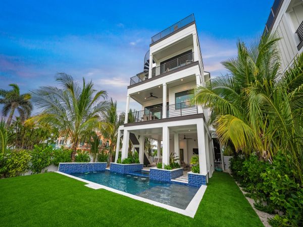 Great Escape Bradenton Beach Pool Home
