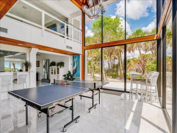 Manasota Gulf Front Five Bedroom Vacation Home