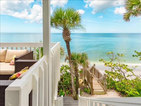 Manasota Gulf Front Five Bedroom Vacation Home
