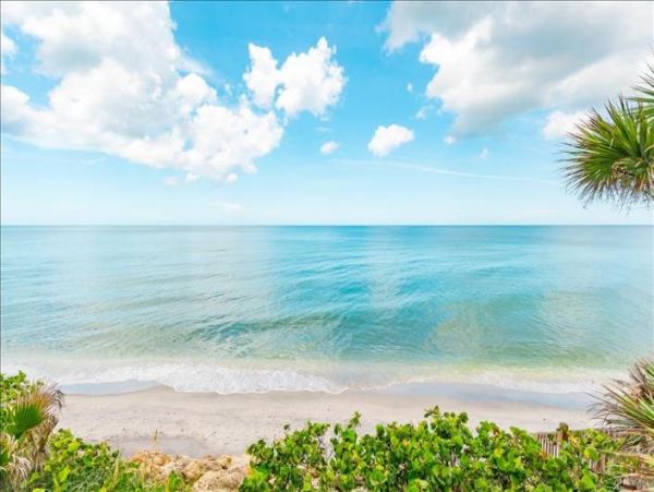 Manasota Gulf Front Five Bedroom Vacation Home