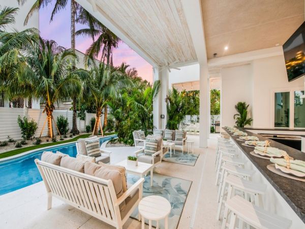 Luxury Siesta Key Vacation Home Steps from the Beach