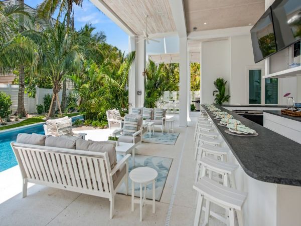 Luxury Siesta Key Vacation Home Steps from the Beach