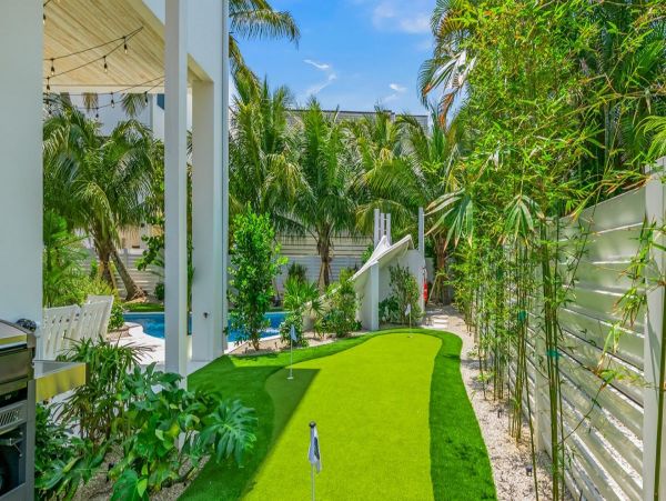 Luxury Siesta Key Vacation Home Steps from the Beach