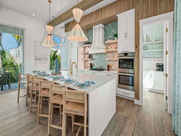 Luxury Siesta Key Vacation Home Steps from the Beach